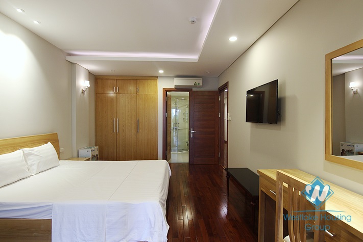 Modern apartment with 02 bedrooms for rent in Xuan dieu st, Tay Ho area